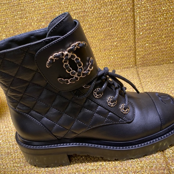 Chanel boots brand new - Picture 3 of 6